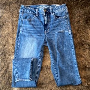 American Eagle Jeans HIGH rise. Size 8 Regular 💖